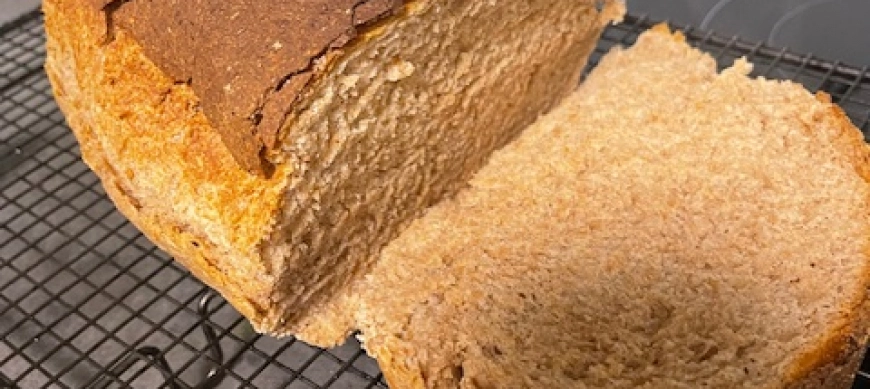 PAN DE MOLDE CON HARINA DE ESPELTA INTEGRAL